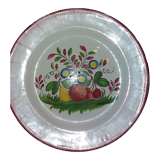 Round dish in earthenware from the east