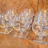Huit verres vintage anciens en cristal