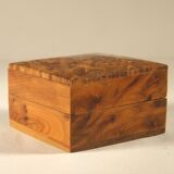 Cedar magnifying glass box 6.5 x 6.5 cm