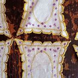 Set of 6 embroidered table decorations - 9 x 8 cm