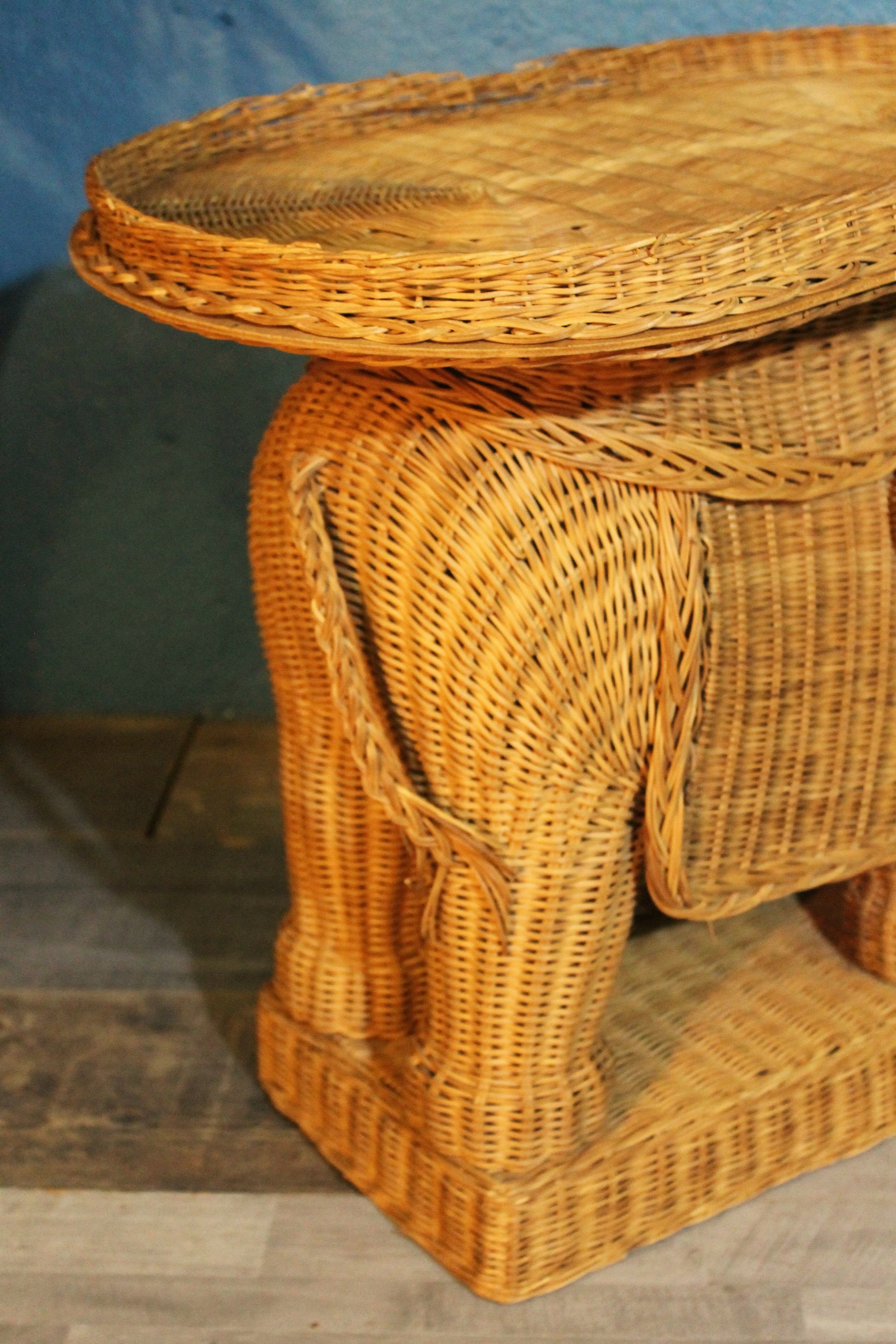 "Elephant" sofa tip 1960s