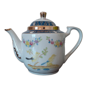 Chinese porcelain teapot