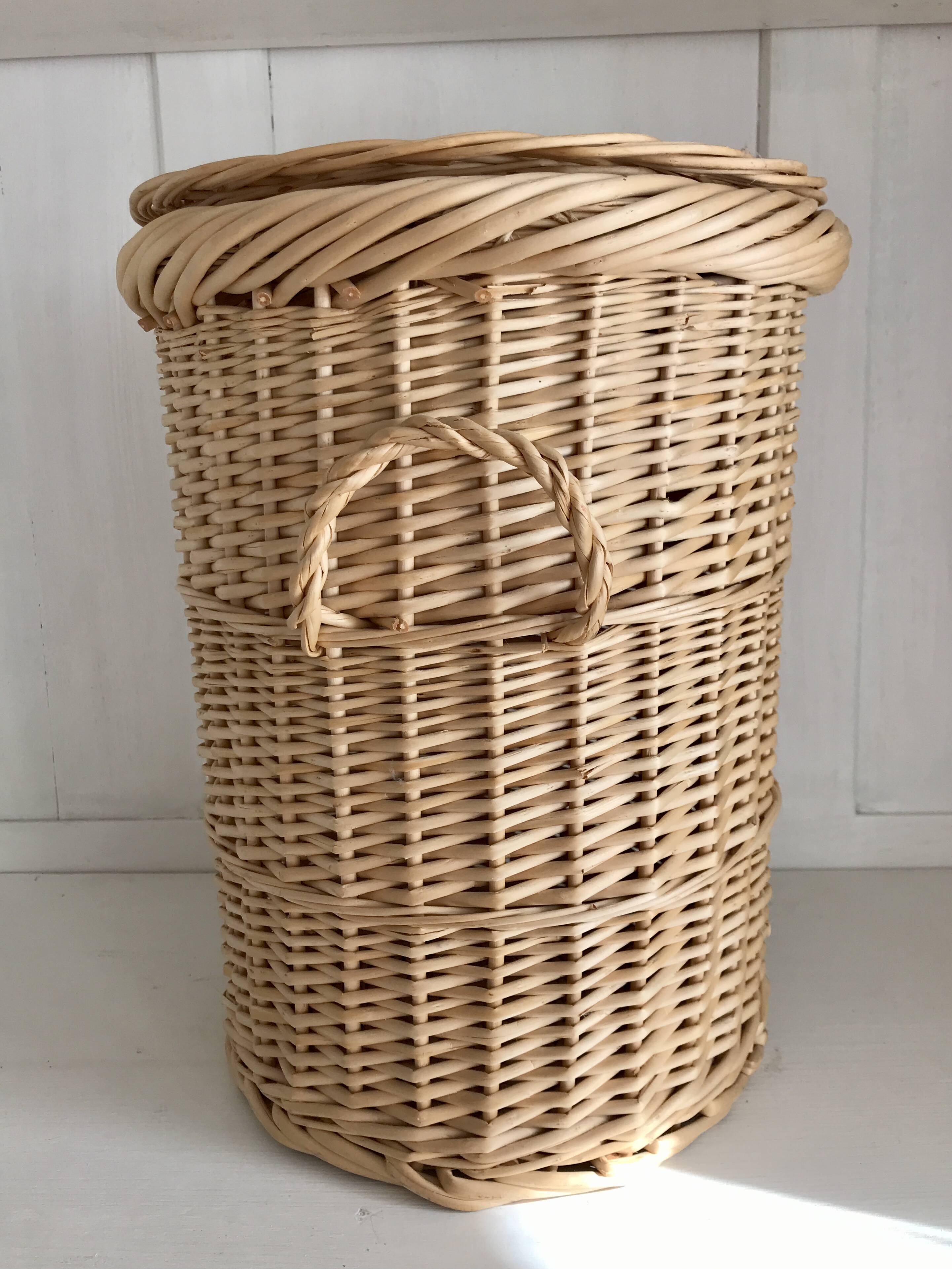 Wicker basket, waste paper basket with lid