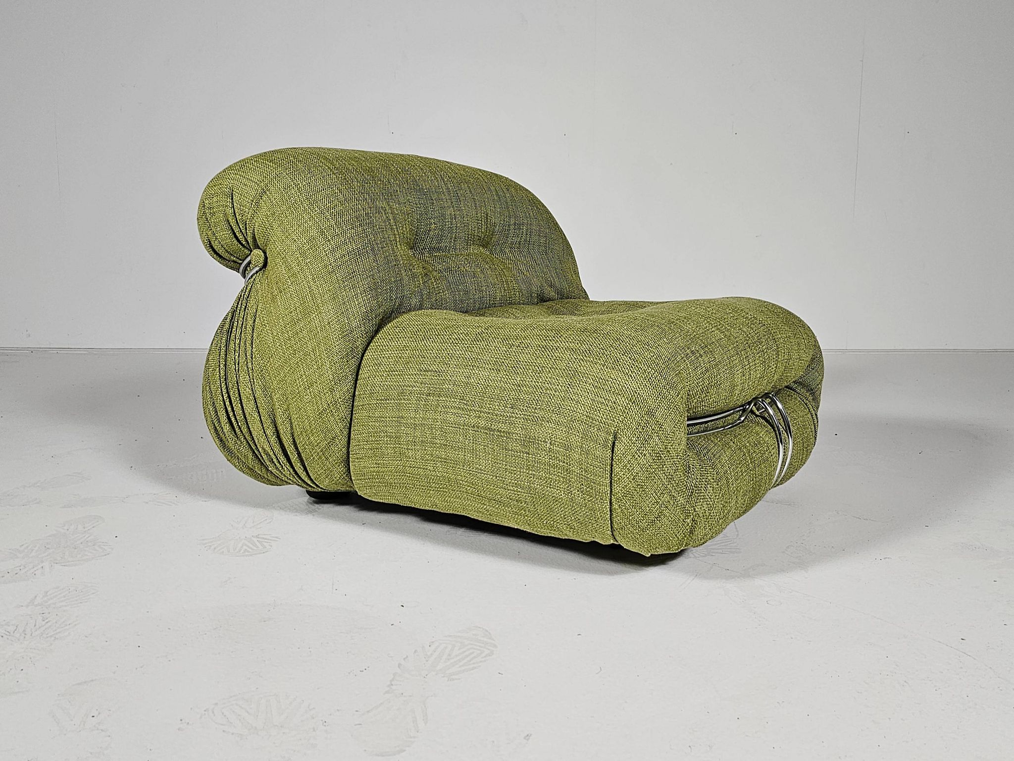 Green linen Soriana chaise longue, Afra & Tobia Scarpa, Cassina, 1970