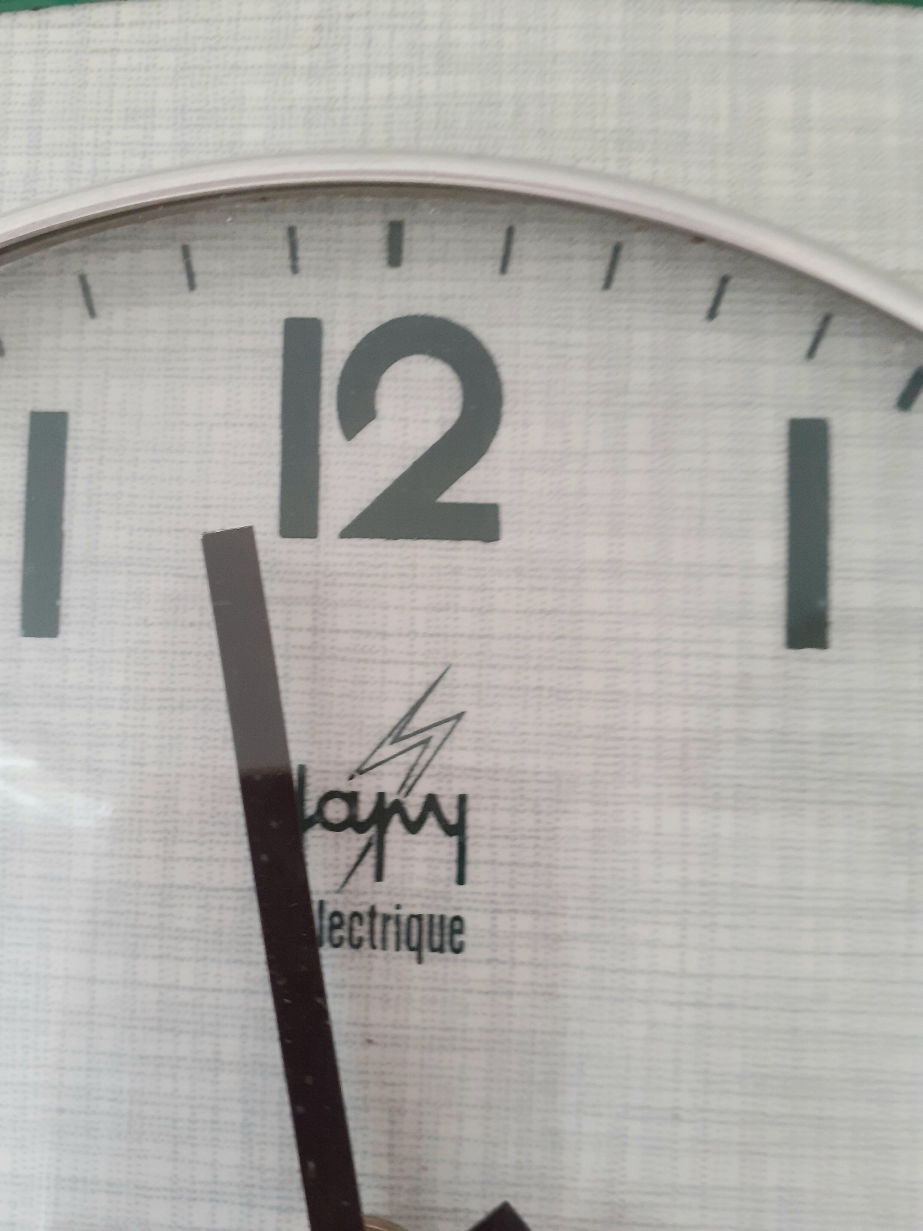 Horloge en formica Japy
