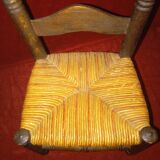 Chaise pour enfant ancienne