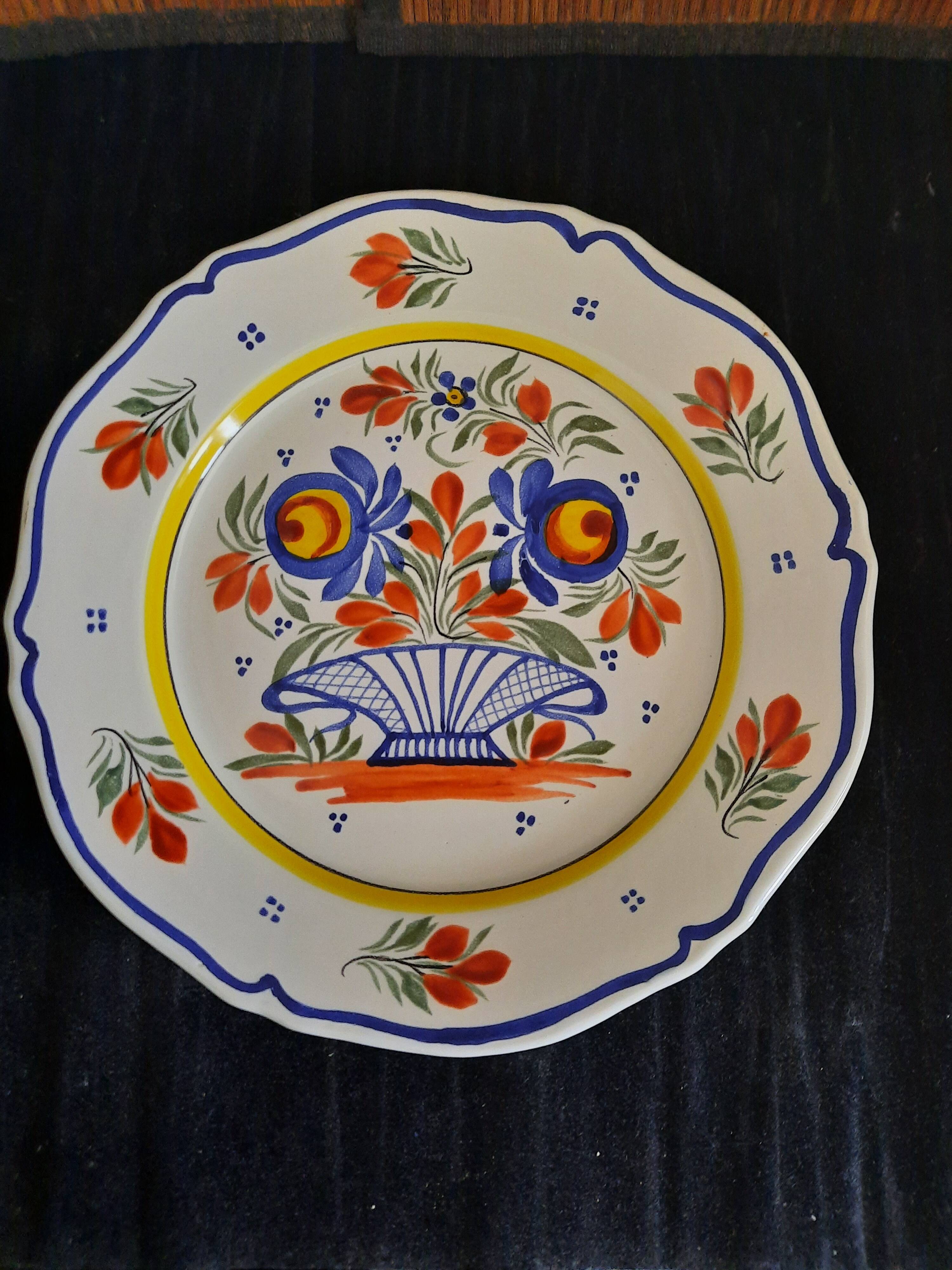 Old flat plate faience henriot quimper basket of flowers decor