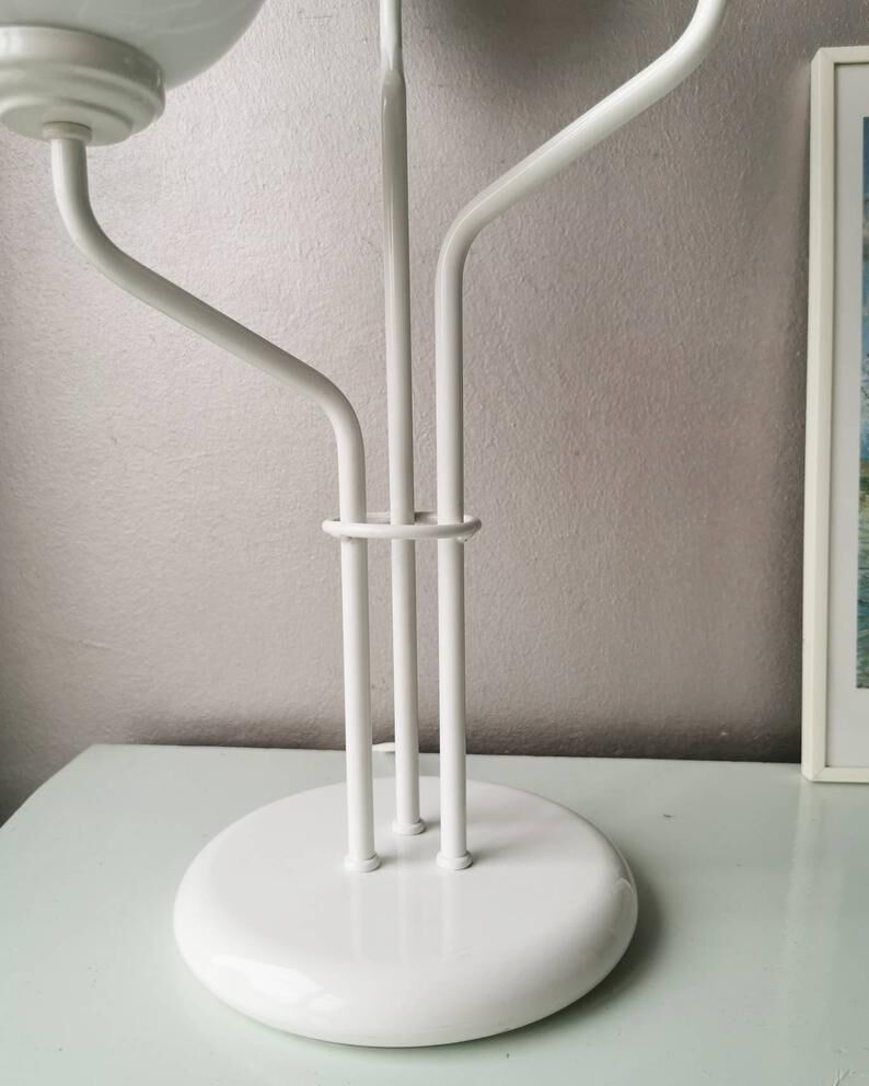 Vintage 80s white metal table lamp