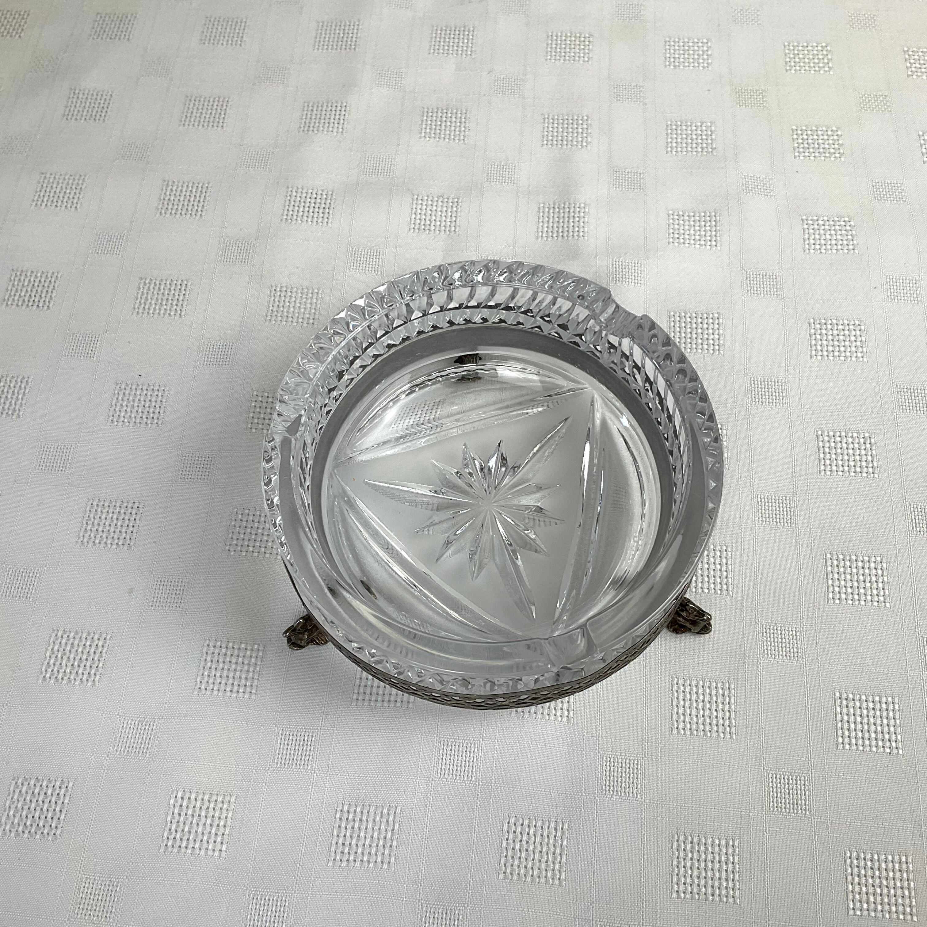 Ashtray in cut crystal and silver metal