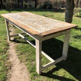 Farm table