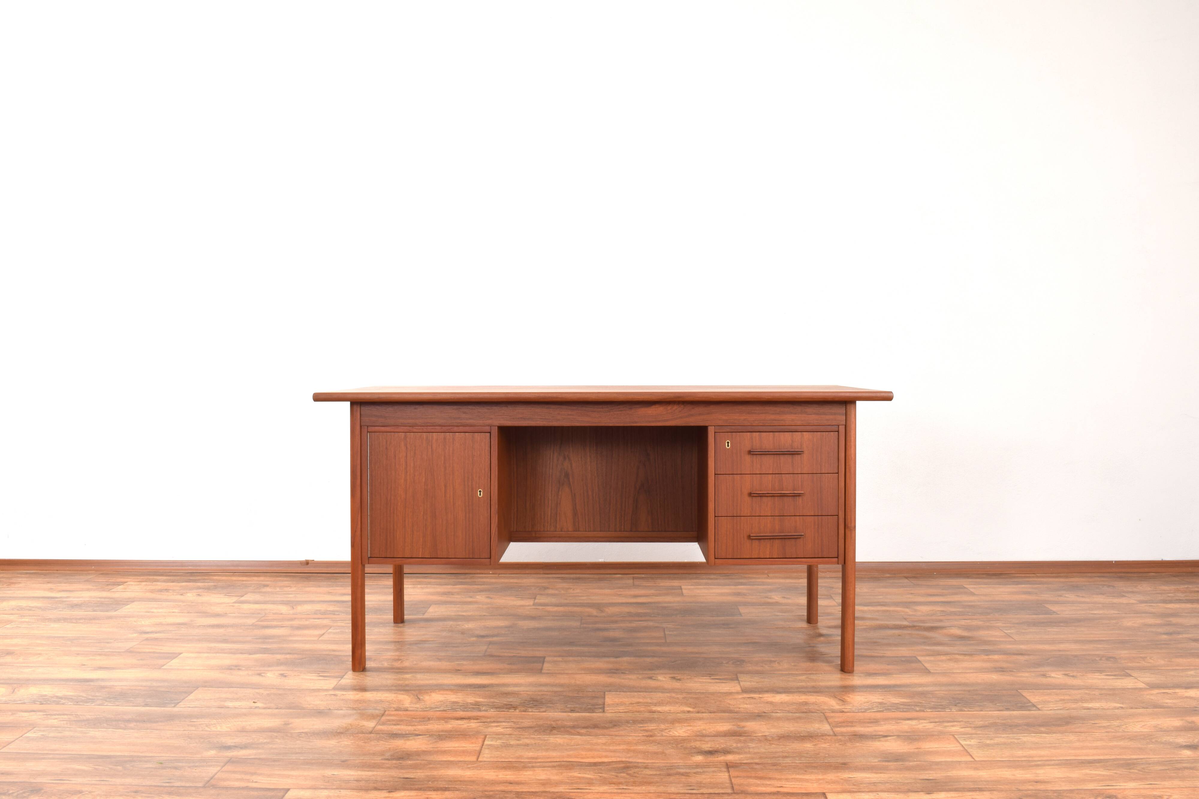 Mid-Century Danish Freestanding Teak Desk, 1960s