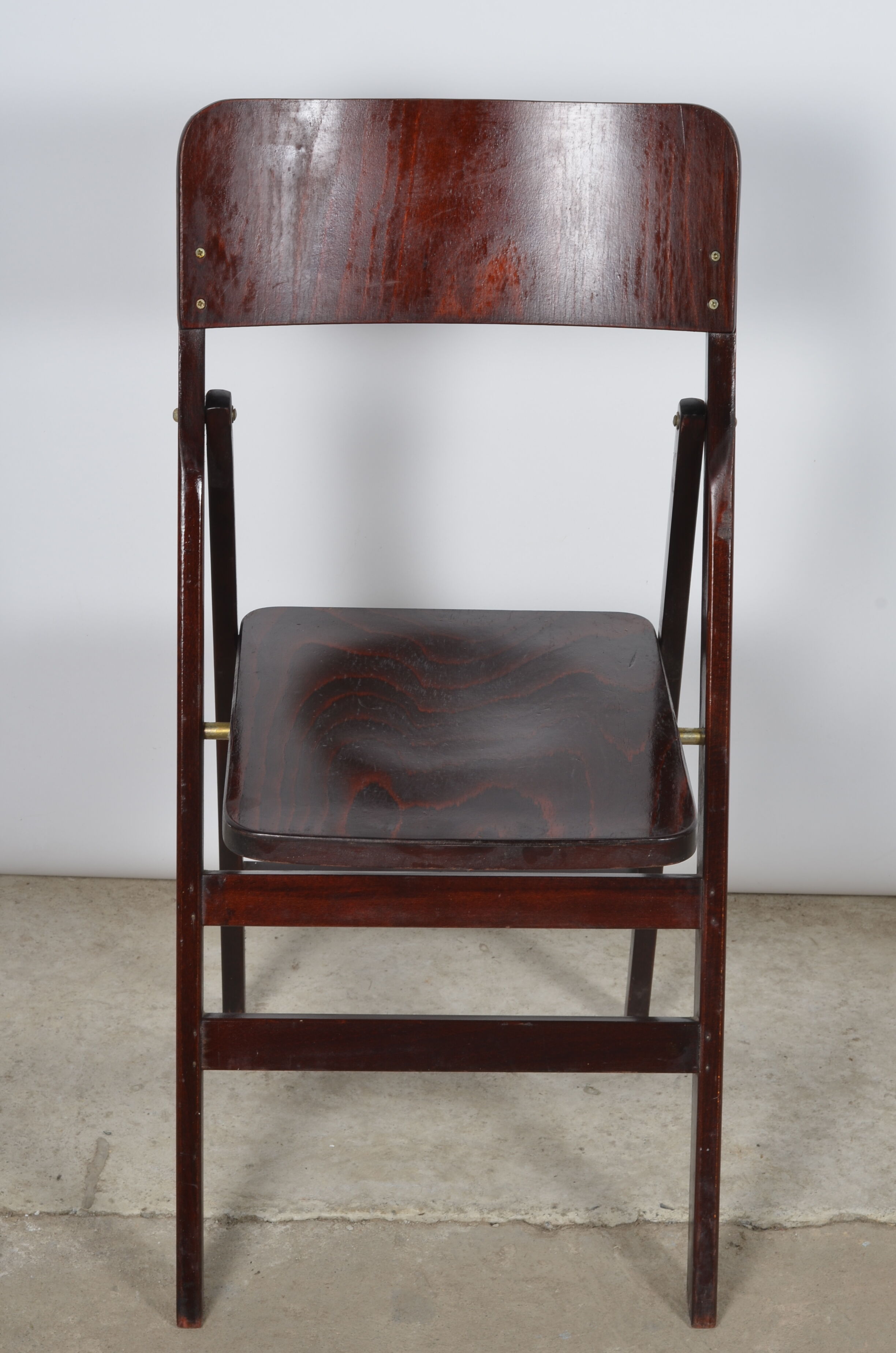 Baumann folding chair