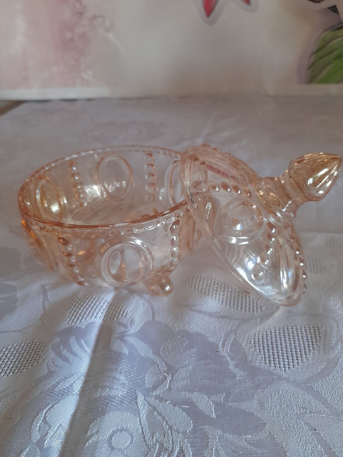 Pink glass bonbonnière or sugar bowl