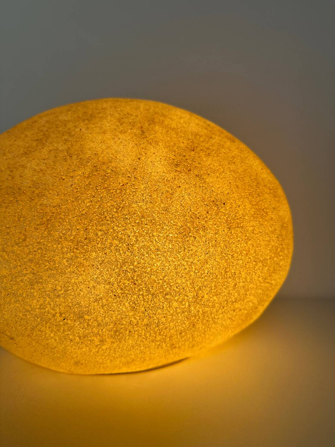 Lampe rocher par André Cazenave modèle Dora 1970
