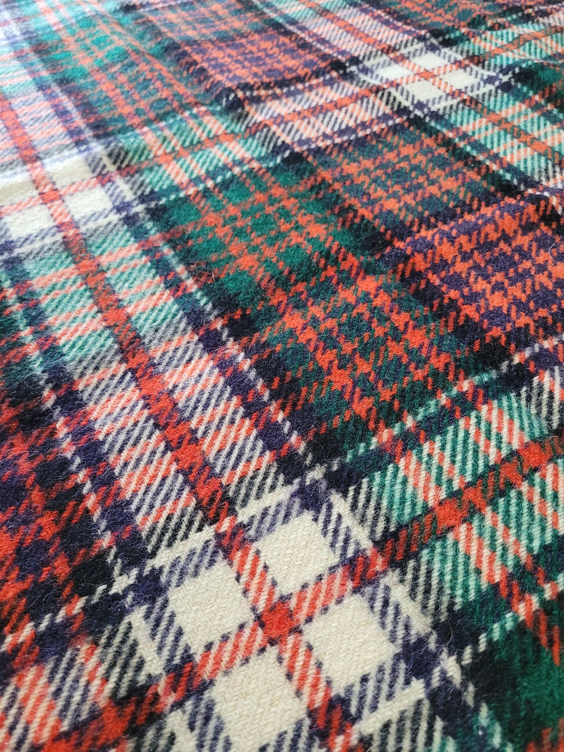 Jaeger tartan pattern blanket, 100% wool - 117x87 - Ref 855