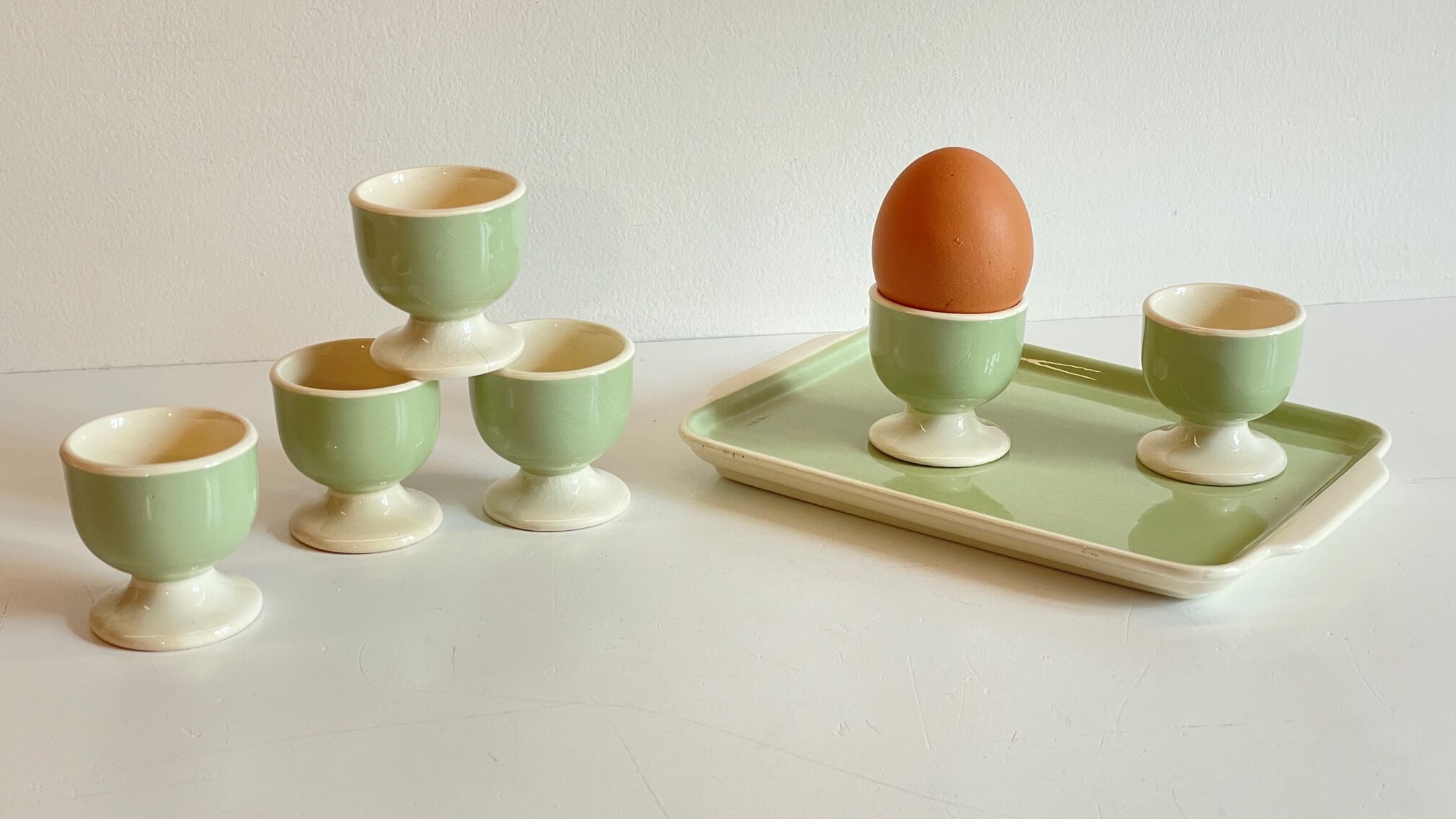 6 coquetiers sur plateau céramique par villeroy & boch