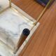 Authentique Table d'Appoint Hollywood Regency — Laiton Patiné et Verre