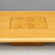 Design coffee table in maple – marquetry top – 1970s vintage style