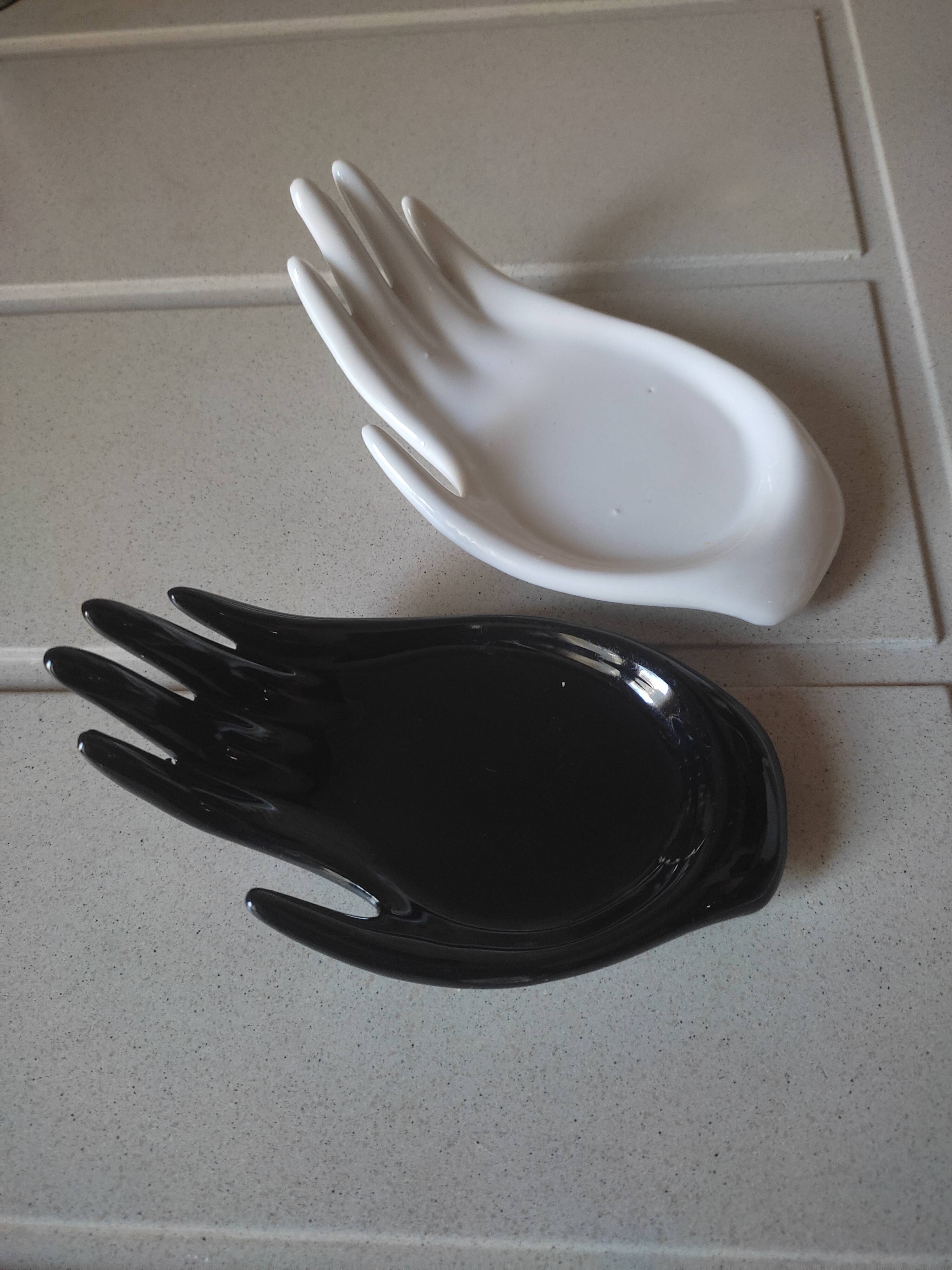 Ceramic duo of hands