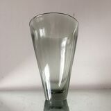 Asymmetrical Holmegaard vase by Per Lutken
