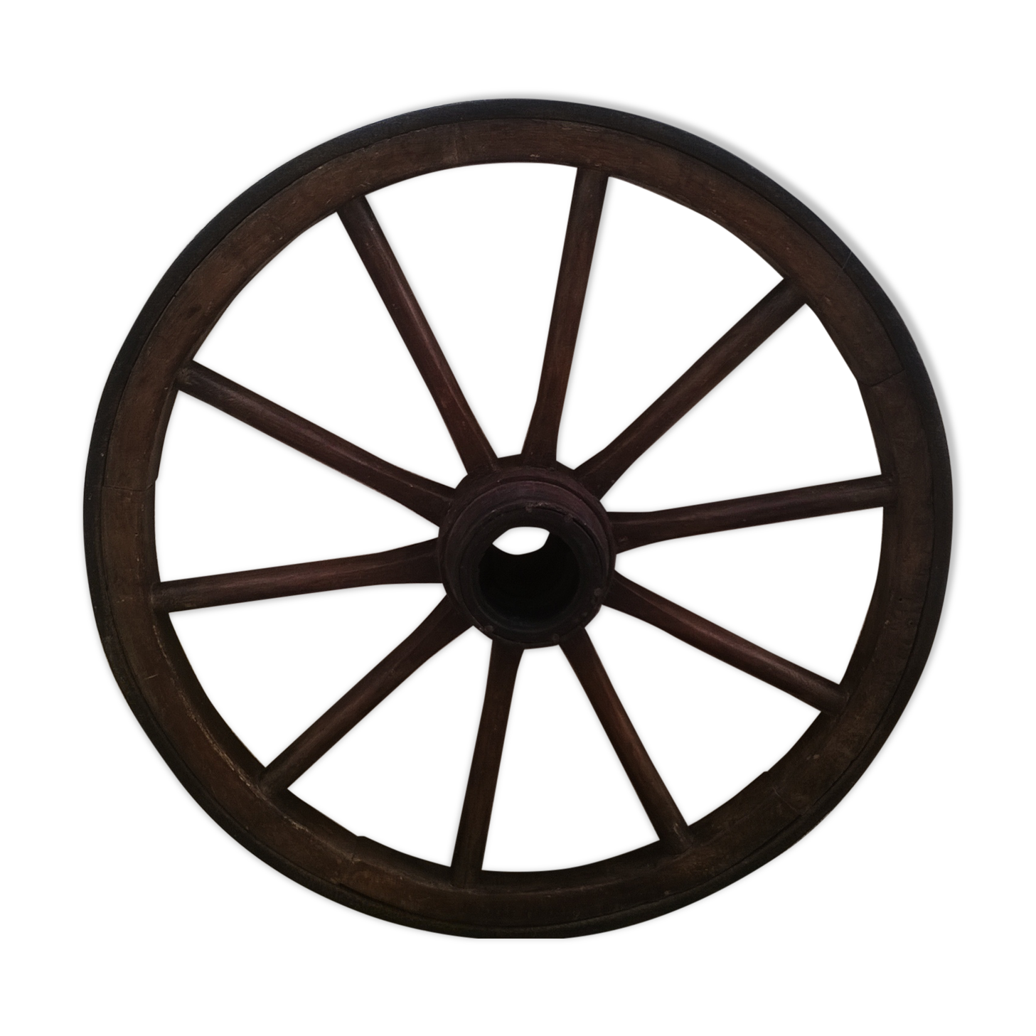 Old cart wheel