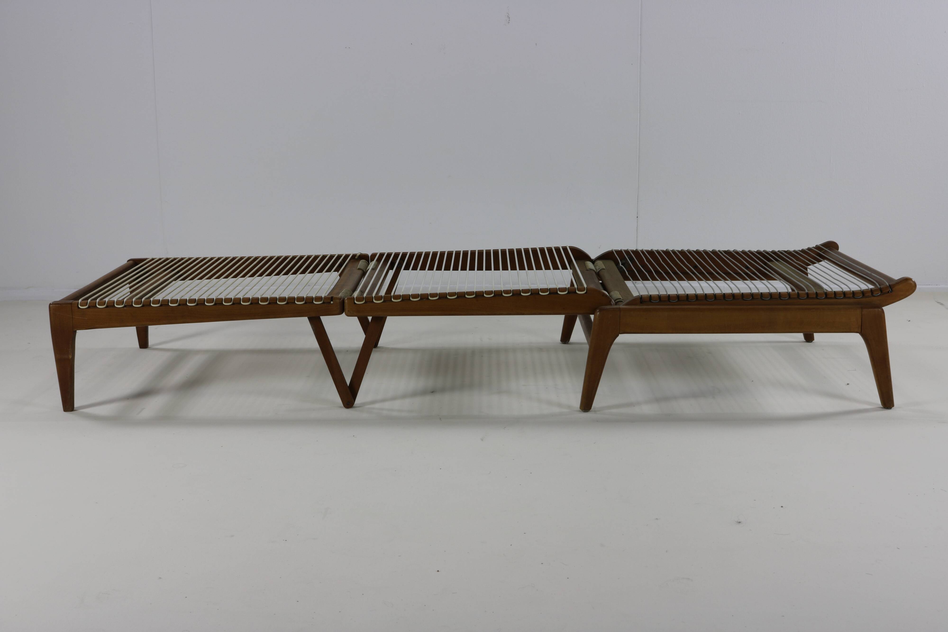Midcentury french design fauteuil / day bed by George Tigien