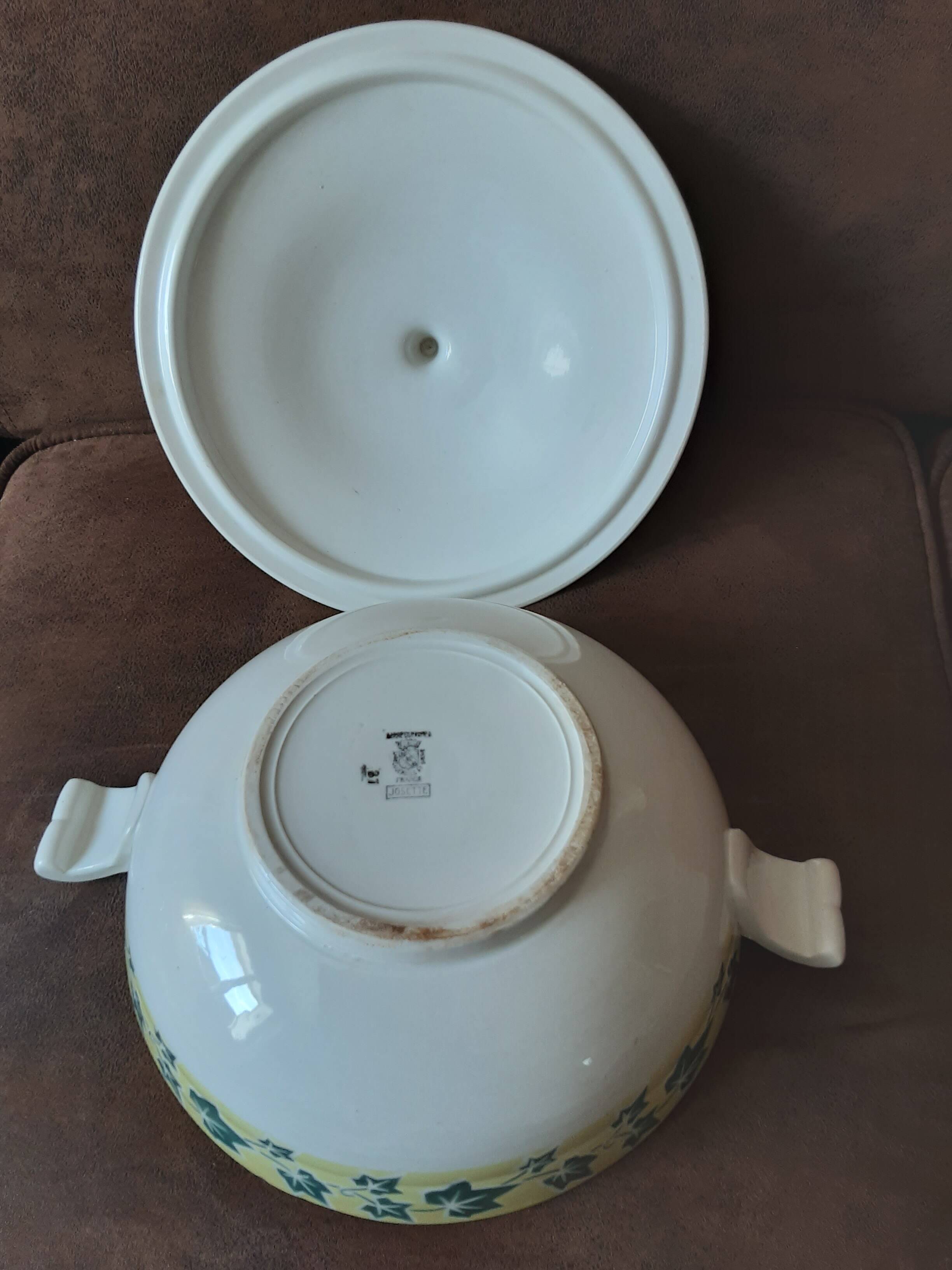 Soup tureen Sarreguemines model Josette