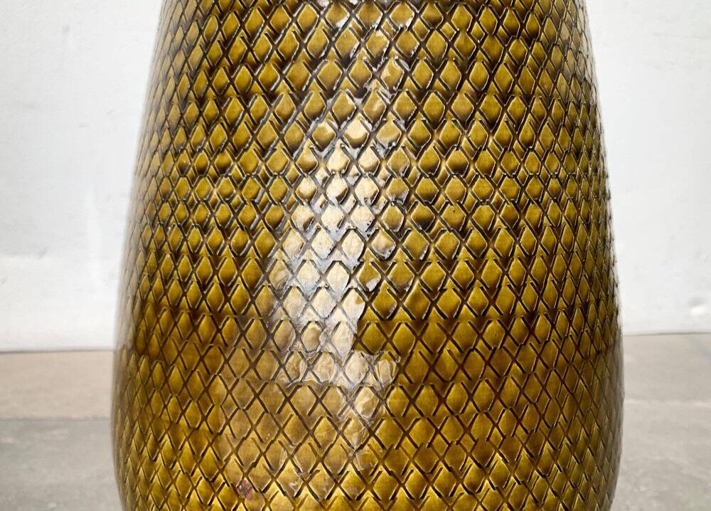 Footed vase in West German pottery, mid-century WGP by Bay Keramik, 1960s.