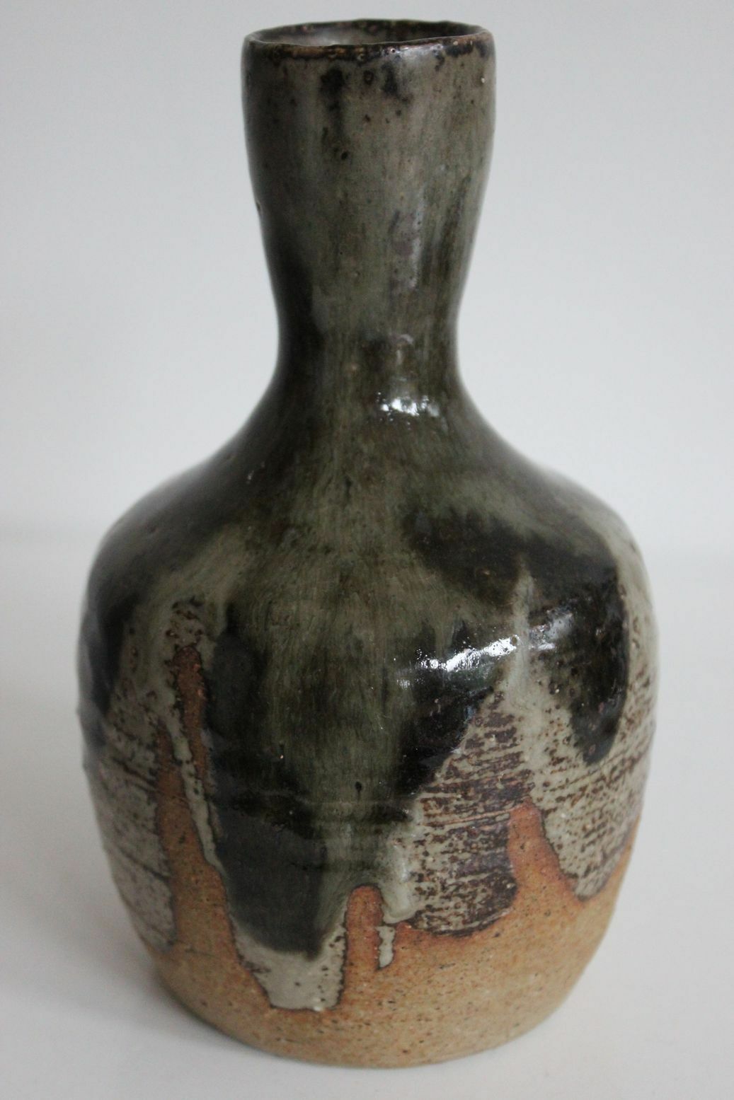 XXth sandstone vase