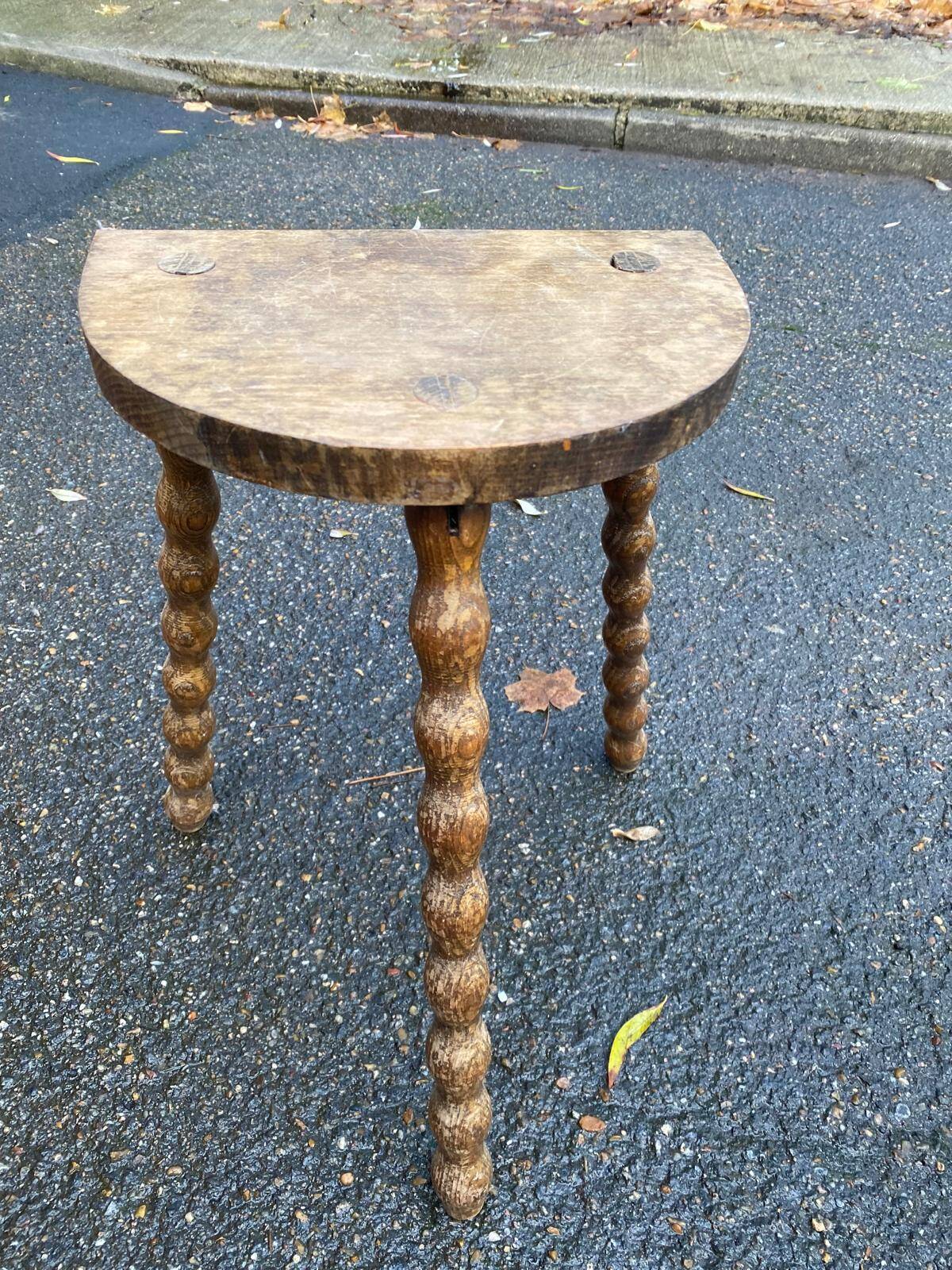 Tripod stool with turned solid wood legs
