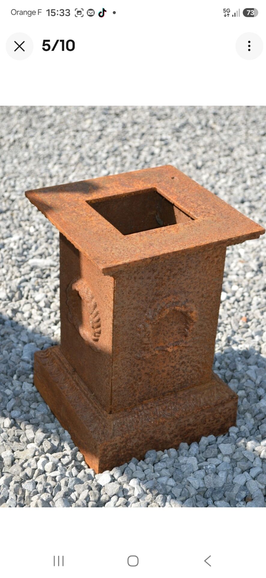 Pair of cast iron bases for statue for Medici.