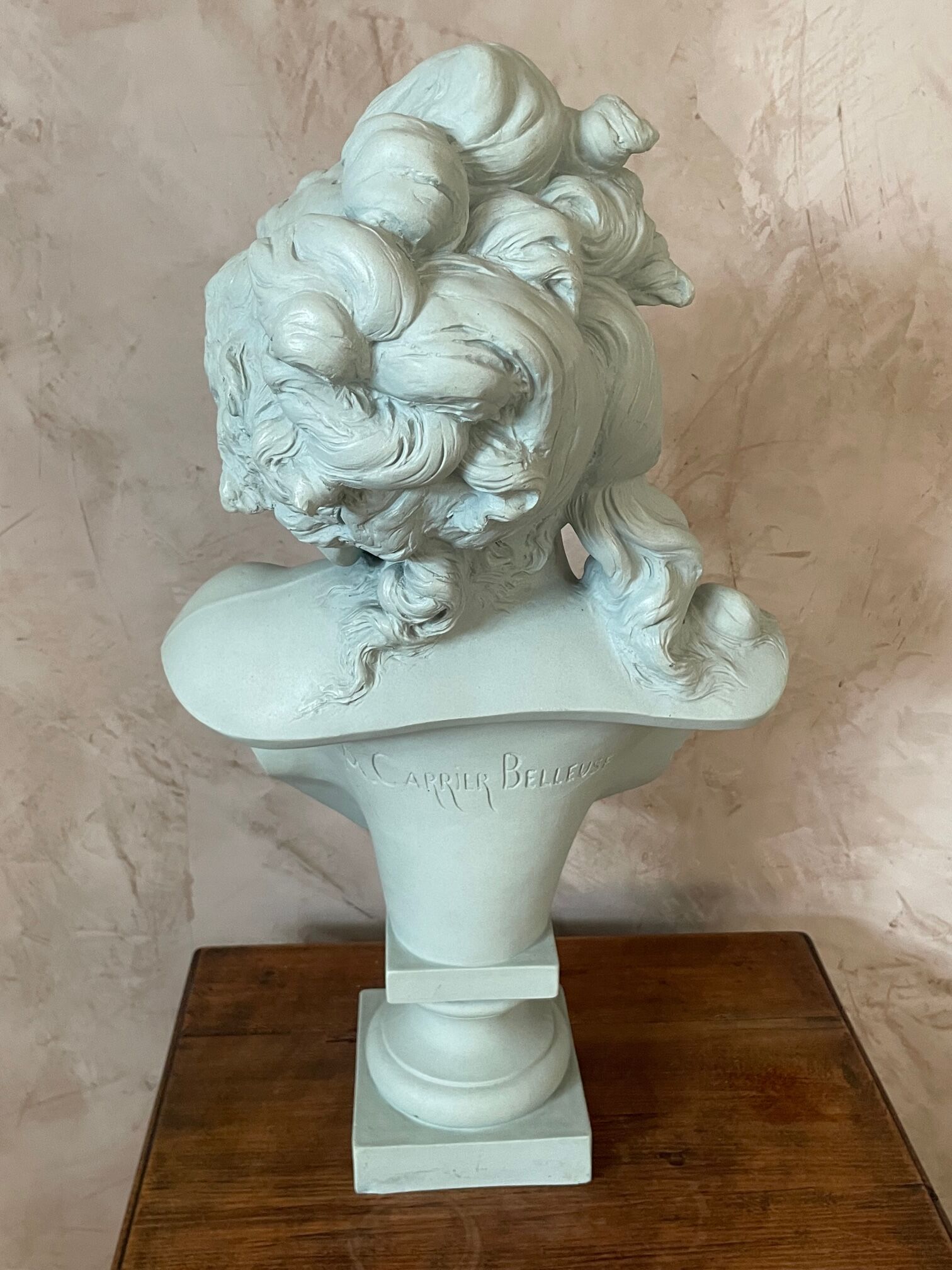 Bust Carrier-belleuse