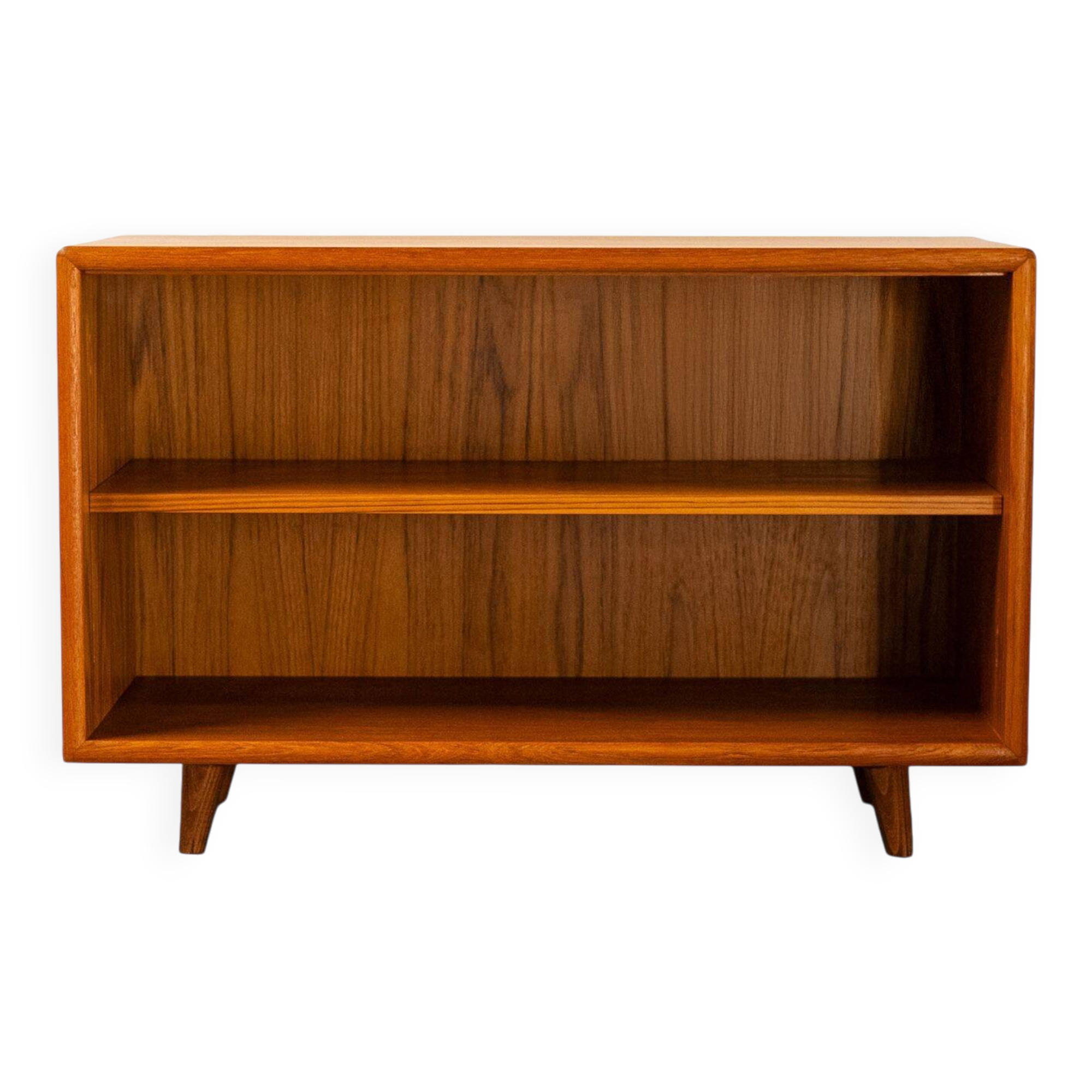 Mid-century low shelf in teak