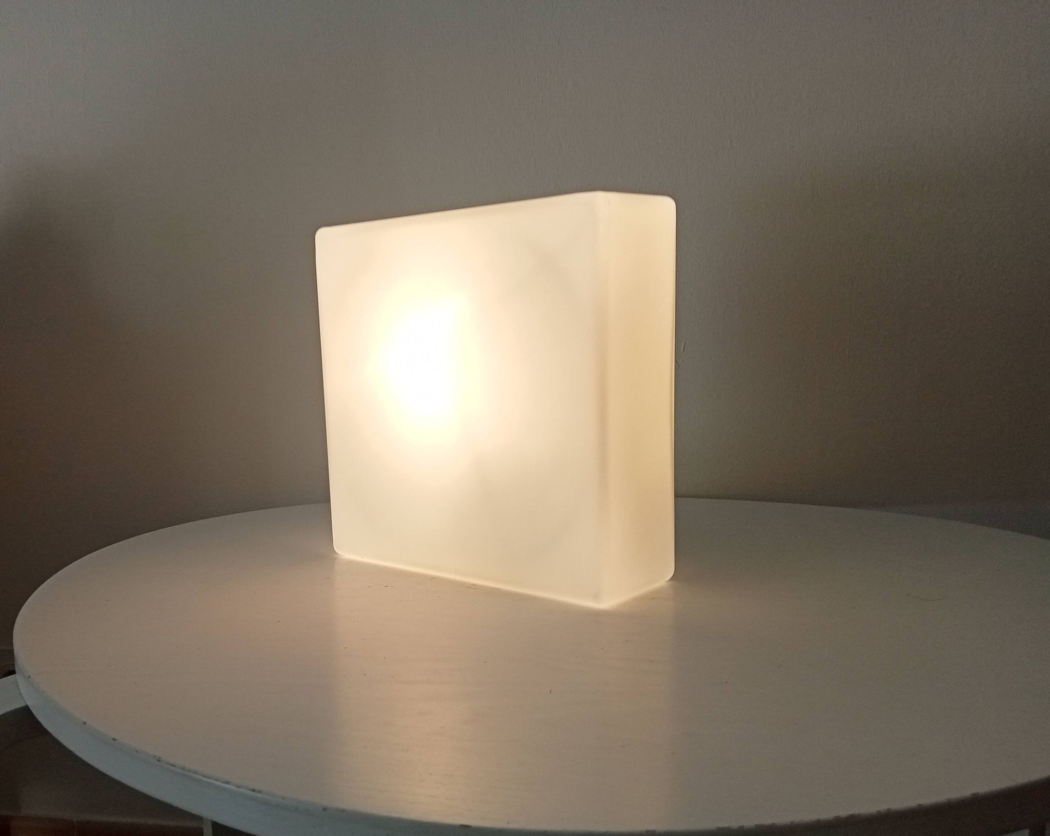 Vintage Vianne ceiling light in Opaline and Bakelite from the 60s/70s