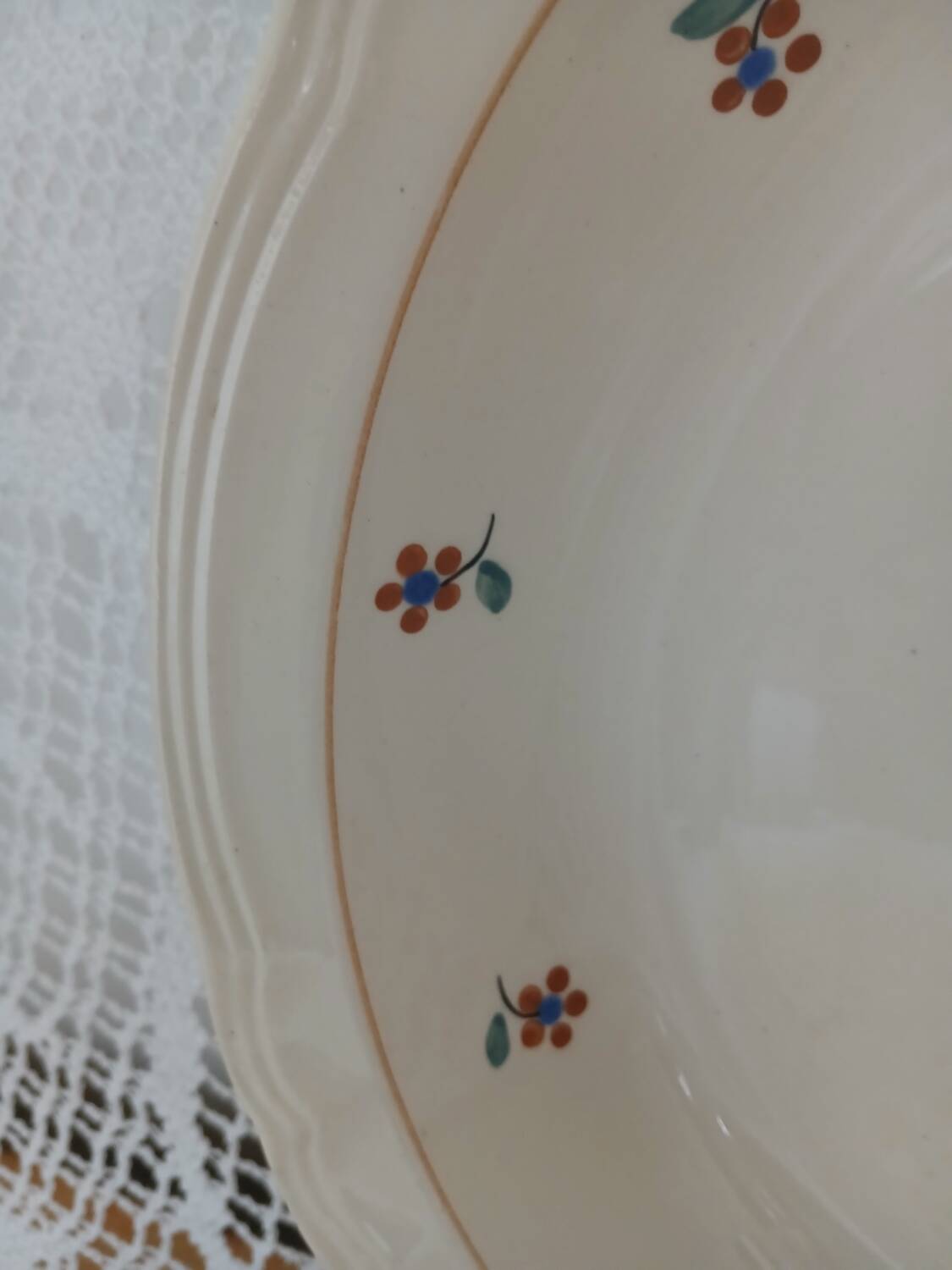 Old Sarreguemines "Arromanches" dish