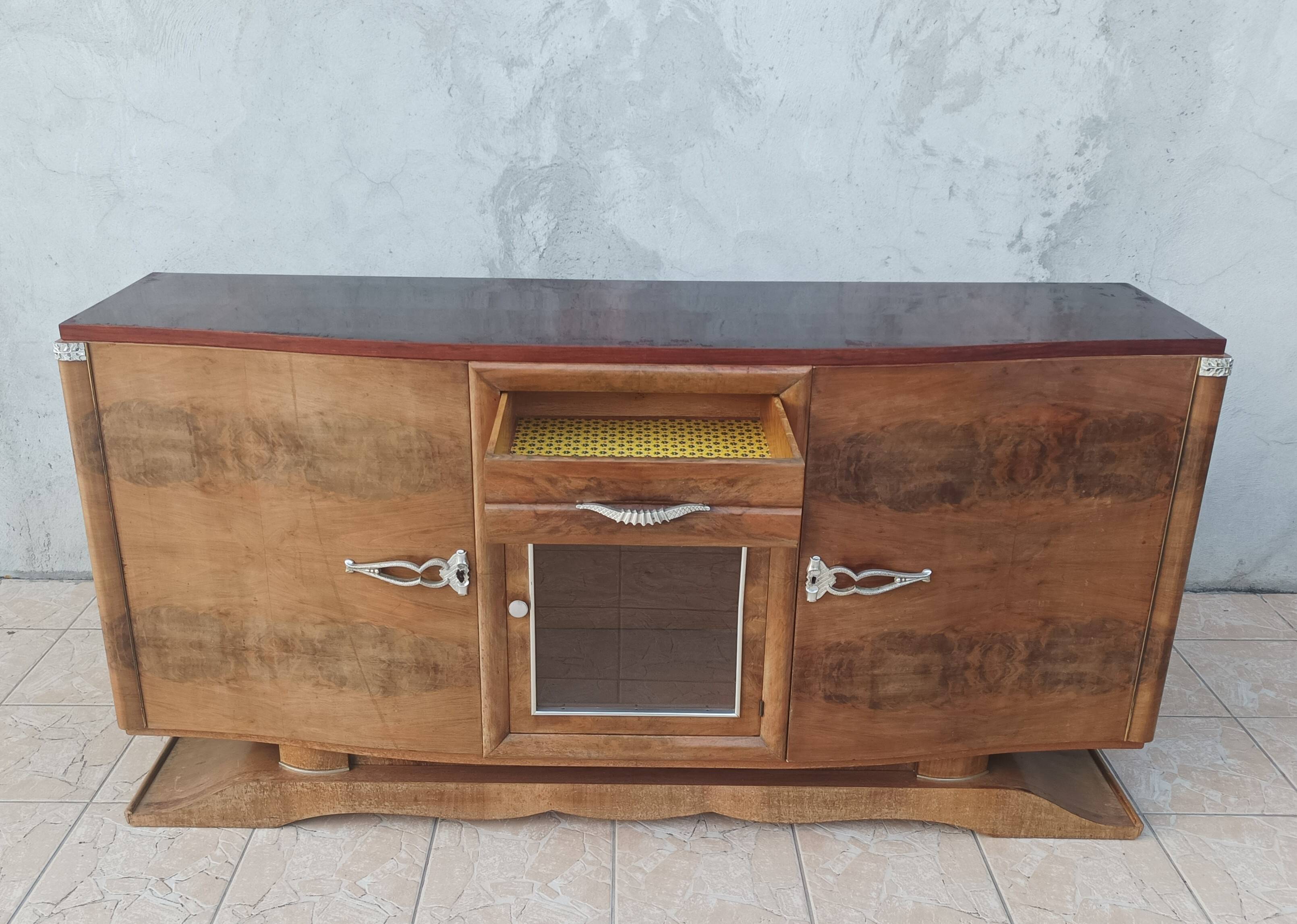 Art Deco sideboard in burr walnut