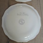 8 antique Salins dessert plates