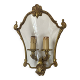 Wall lamp in Louis XV style in brass, shell decoration.