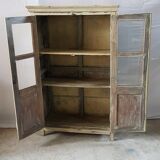 Former teak showcase