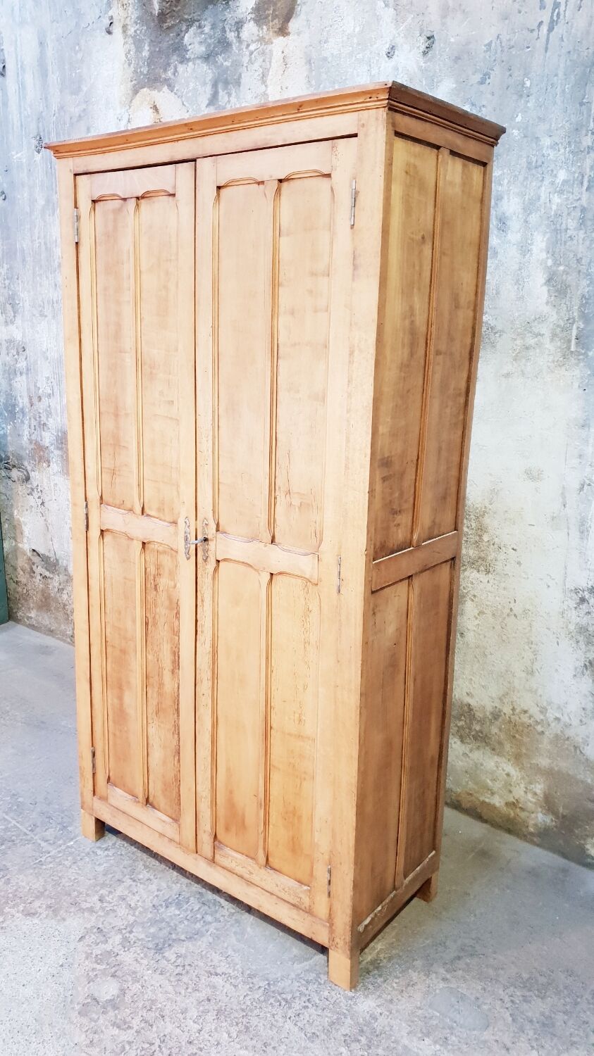 Vintage Parisian wardrobe