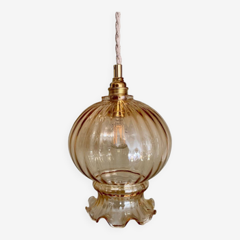 Suspension globe vintage en verre ambré