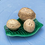 Salt, mustard pepper nut shape