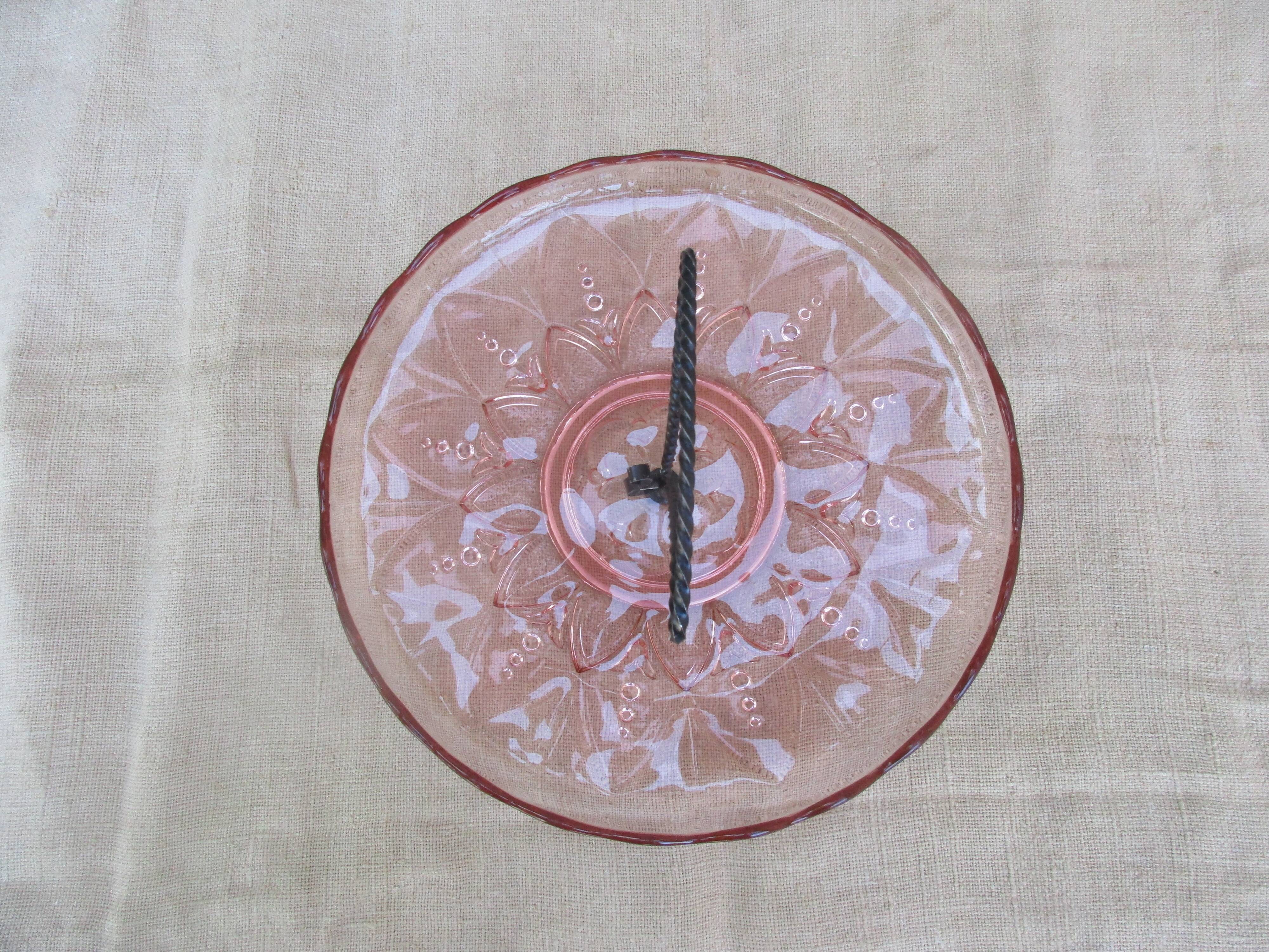 Pink glass-sided dish