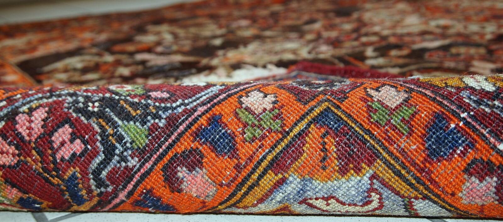 Tapis vintage fait main Tabriz du Moyen-Orient 135cm x 220cm (1950s)