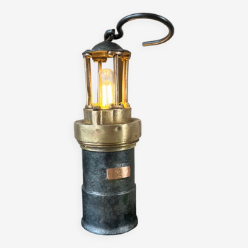 Miner's lamp