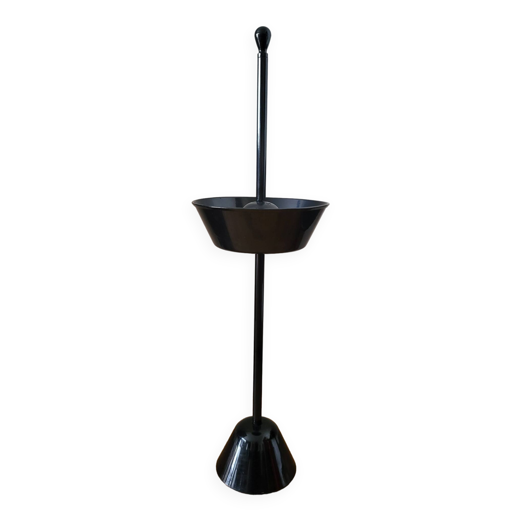 Black “Servofumo” ashtray by Zanotta Achille and Pier Castiglioni 1960 Italy Vintage