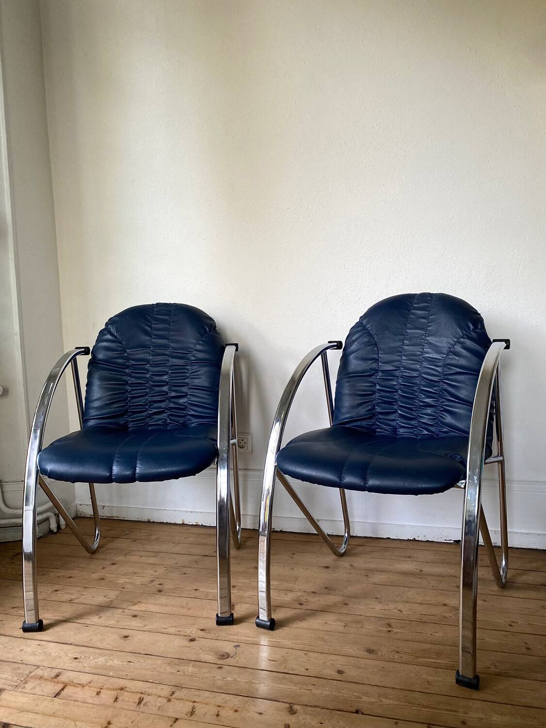 Souvignet chairs tubular chrome vintage modernist