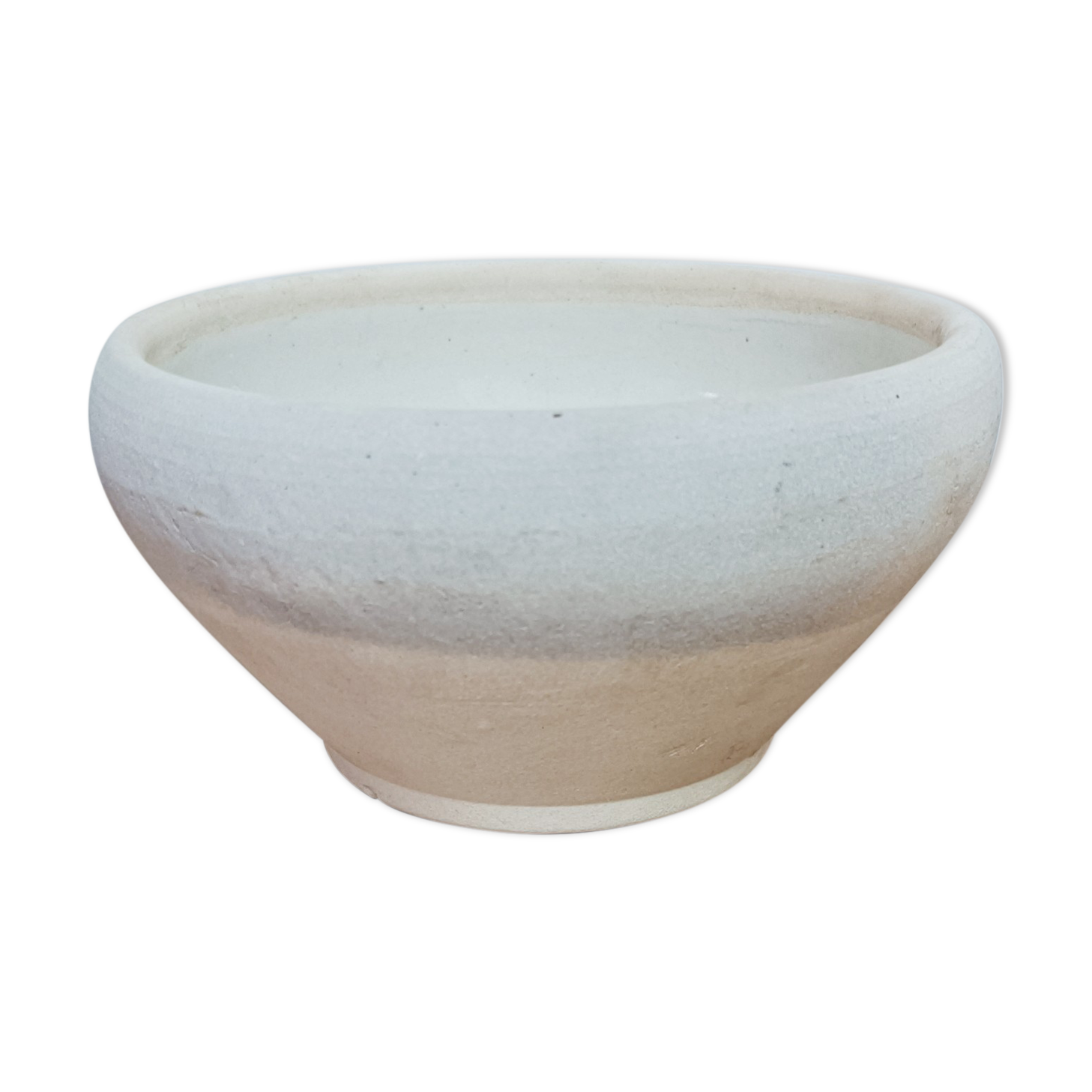 Bowl in white sandstone