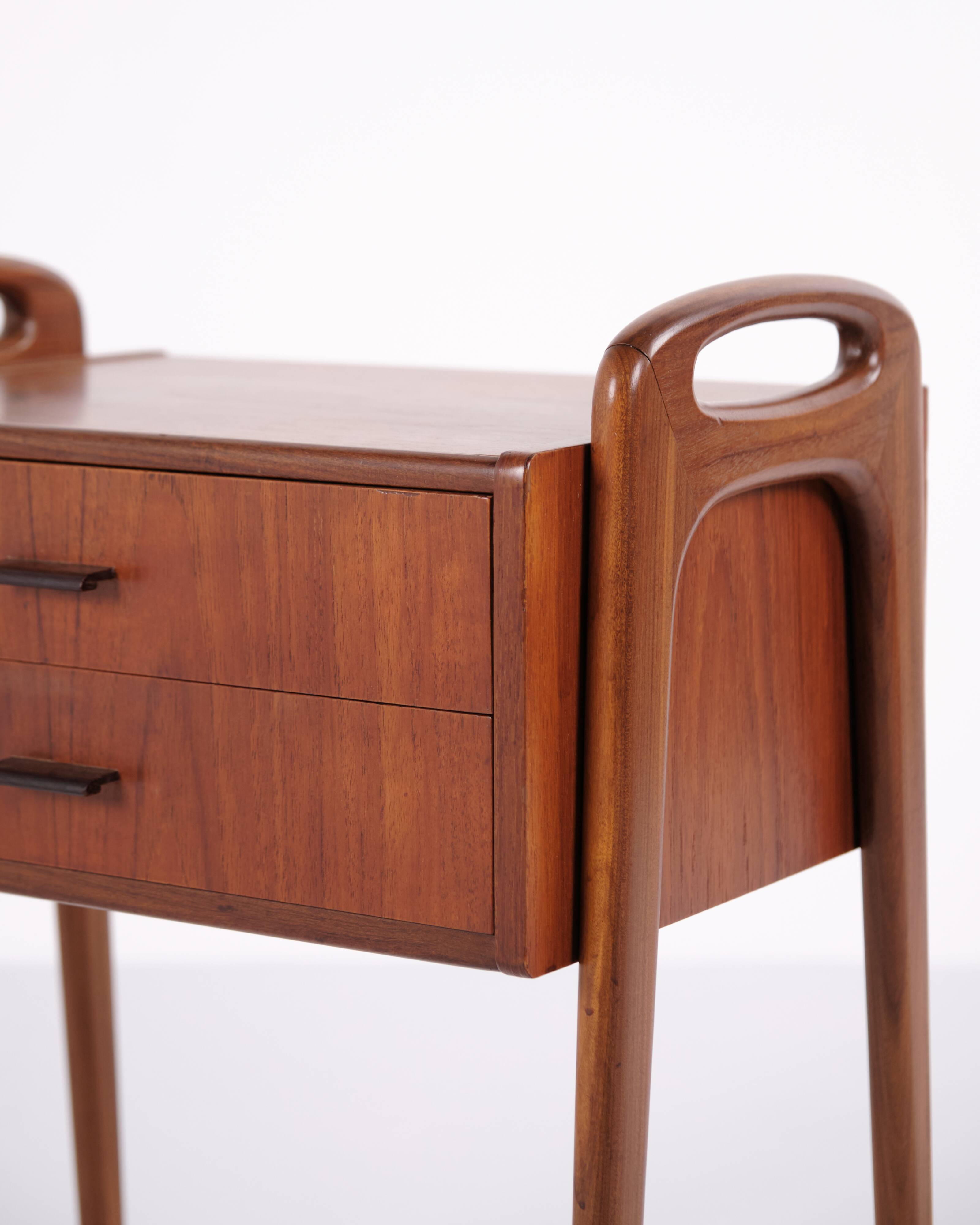 Table d'appoint / de chevet - Teck - Design danois - Années 1960