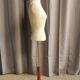 Mannequin vintage "buste de femme sur pied"